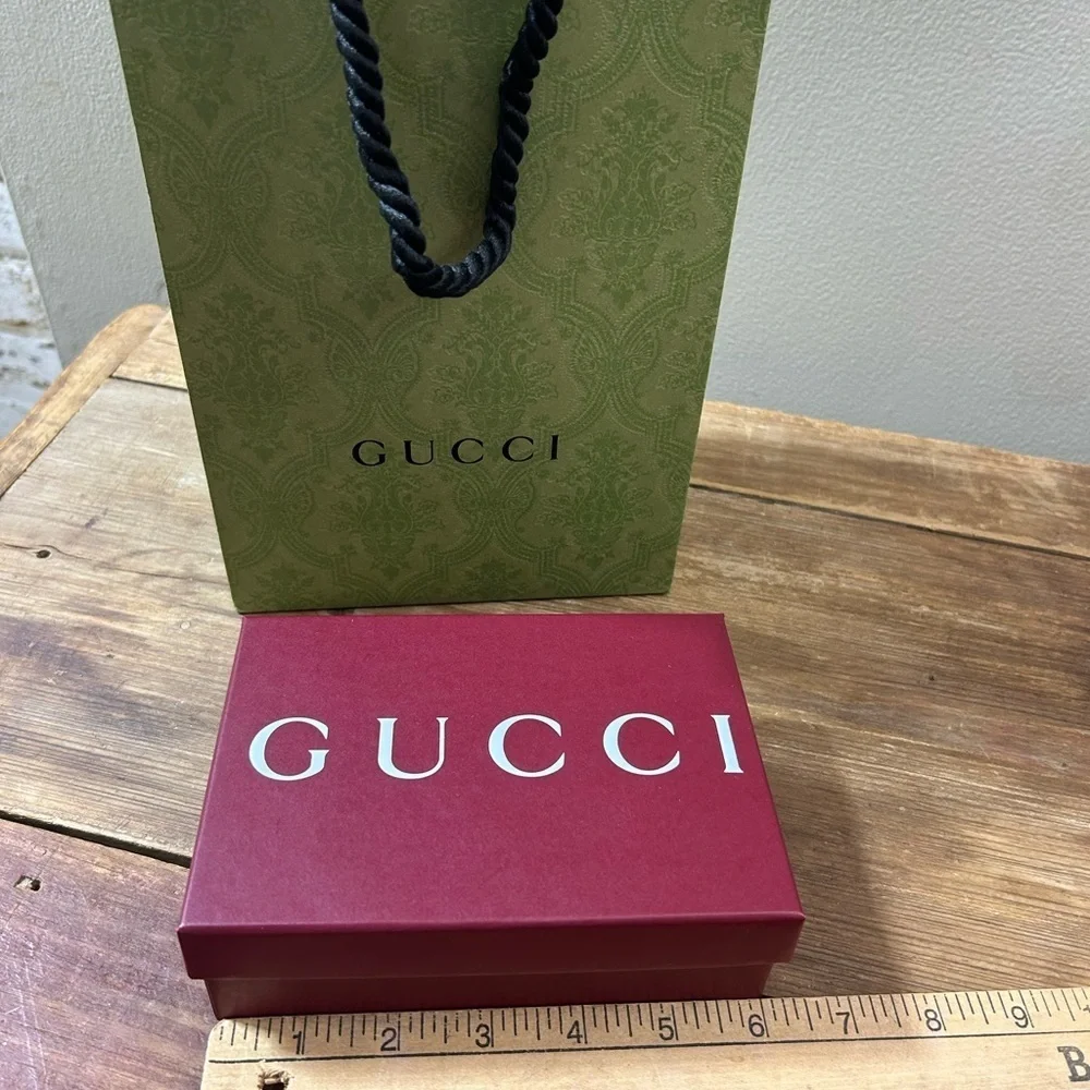 Gucci Green Bag with Red Box Set with branded ribbon, envelope and pouch!
